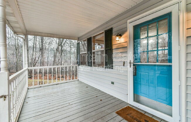 3 beds, 2 baths, 1,248 sqft, $1,750