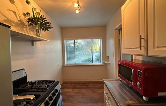 Alexander’s Place at 1625 H ~ Discover Timeless Charm in the Heart of it All!