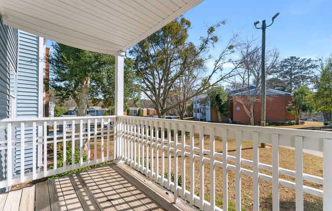 2 beds, 1 bath, 907 sqft, $1,070, Unit C38