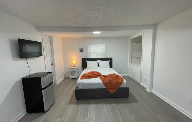 1 bed, 1 bath, $764, Unit Hab. #6