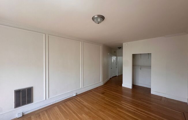 001 (3460-4 Sacramento)