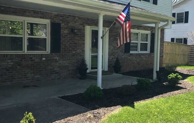 Well-Appointed East-Side Home with Exceptional Living Space in Sycamore Knolls