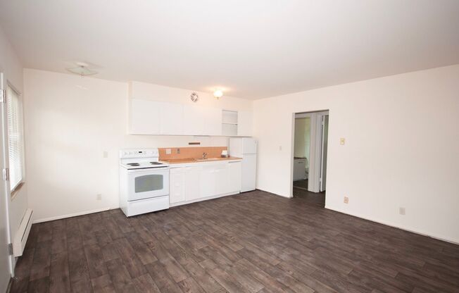 Parkway Apartments (108)