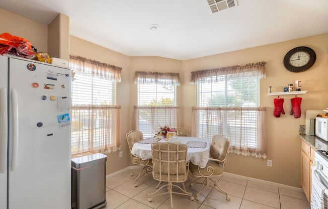 Seven Hills single story beauty in a gated commuity