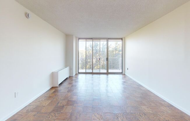 Updated One Bedroom W/Amenities GALORE & All Energy Utilities Included!