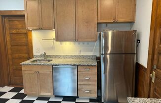 2 beds, 1 bath, $1,975, Unit Apt 1