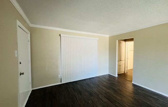 1 bed, 1 bath, 600 sqft, $1,150, Unit 1-219