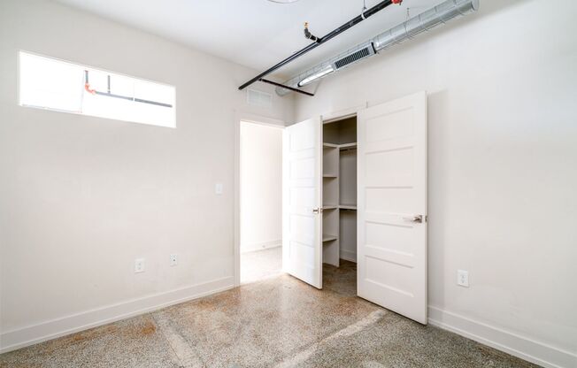 2 beds, 2 baths, $1,959, Unit 875 Michigan Ave Apt. 402