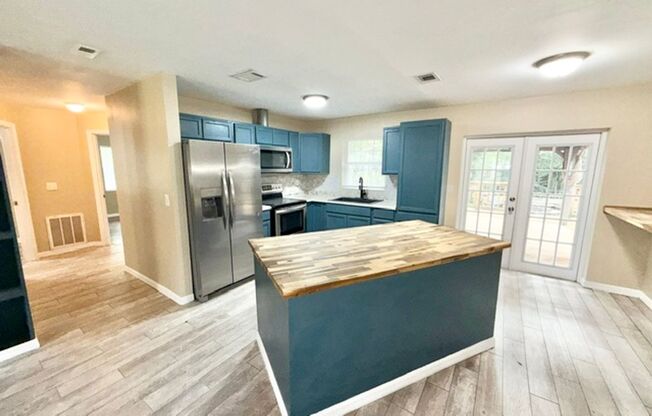 DeLand - 2 Bedrooms, 2 Bathrooms – $1,750.00