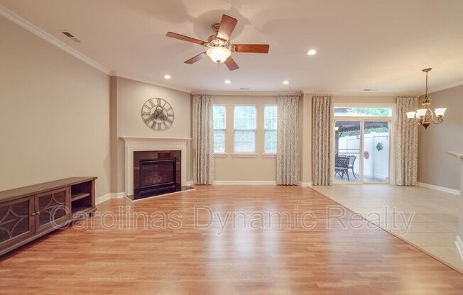 6831 MARICOPA RD