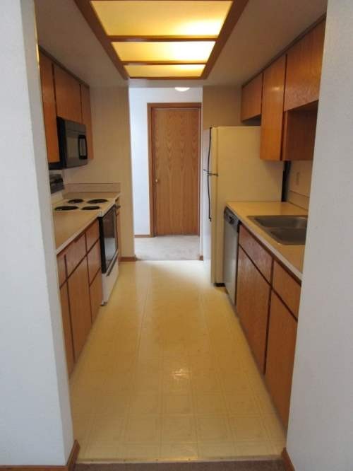 2 beds, 2 baths, $2,000