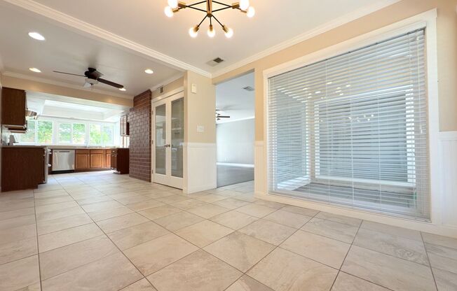 Spacious 4-Bedroom Home in Prime Santa Clarita Location