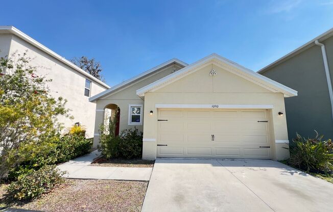 Amazing 3 Bedroom, 2 Bathroom SMART Home in Riverview!!
