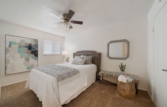 2 beds, 1 bath, 670 sqft, $1,259, Unit 02-232