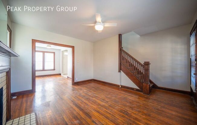 123 E 7 AVE