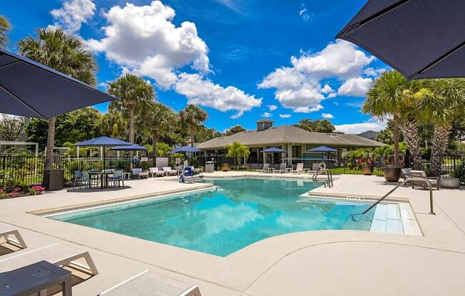 Dominium_Lucille_Pool 4.jpg