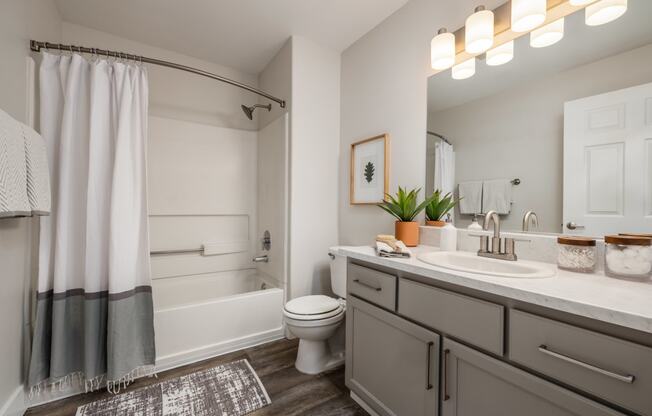 Bathroom With Bathtub at Canyon Creek, Wilsonville, 97070