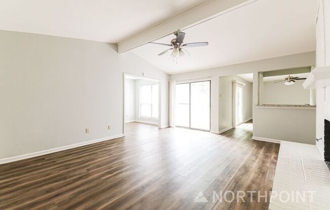1706 SAINT JAMES DR