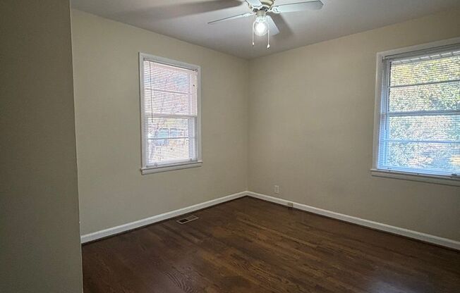 3 beds, 1 bath, $2,000