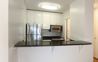 1 bed, 1 bath, $5,295, Unit 19J