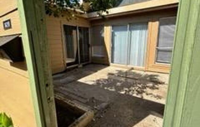 3 beds, 2 baths, 1,350 sqft, $2,055, Unit 3-1623-B