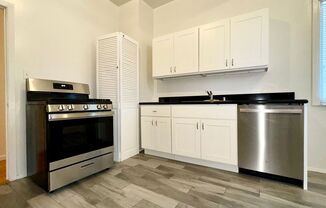 1 bed, 1 bath, $2,995, Unit 04