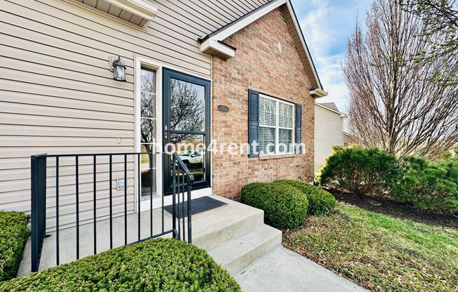 Maintenance Free Living in KCMO and Conveniently Located Near Restaurants and Walking Trails!