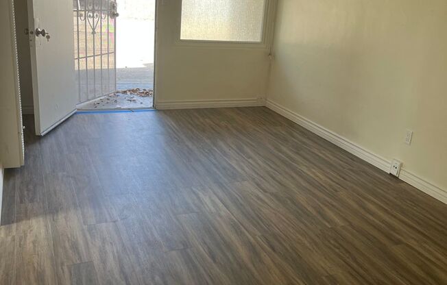 2158-72.5 FELSPAR STREET