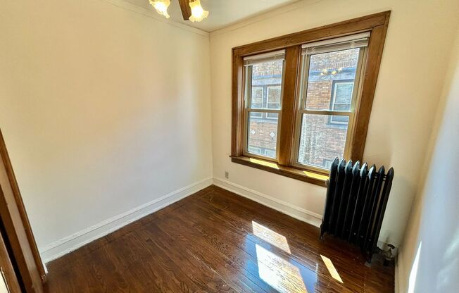 1 bed, 1 bath, 425 sqft, $1,725, Unit 233-301