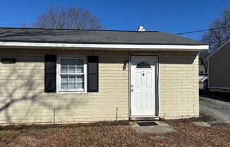 Newly Renovated One Bedroom Duplex