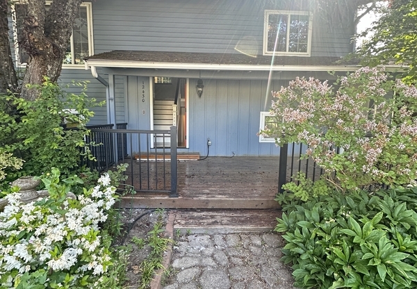 12430 98 AVE NE