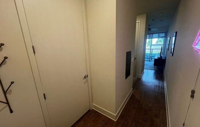 Studio, 1 bath, 452 sqft, $1,395, Unit 250