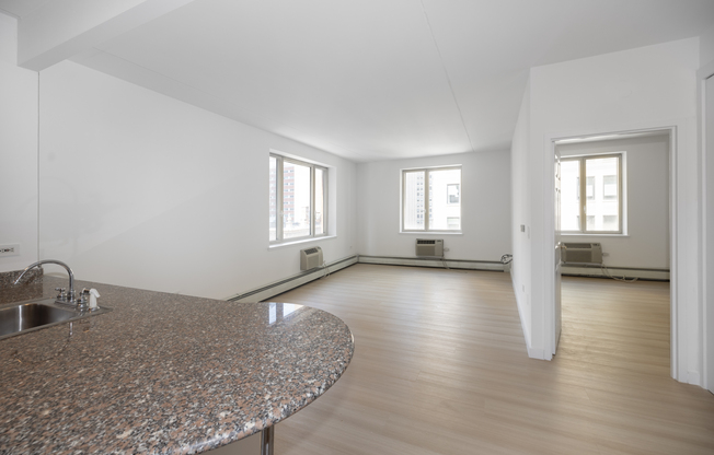 1 bed, 1 bath, $5,450, Unit 13F
