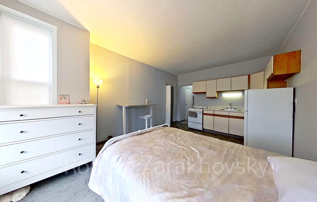 1118 Commonwealth Ave