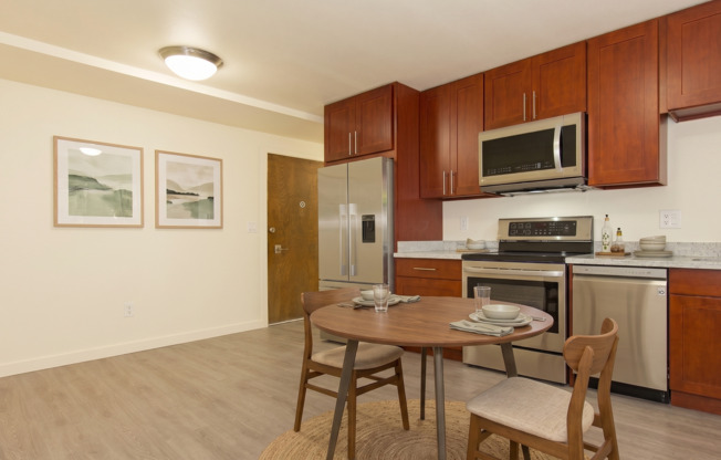 Phinney 12 Apartments