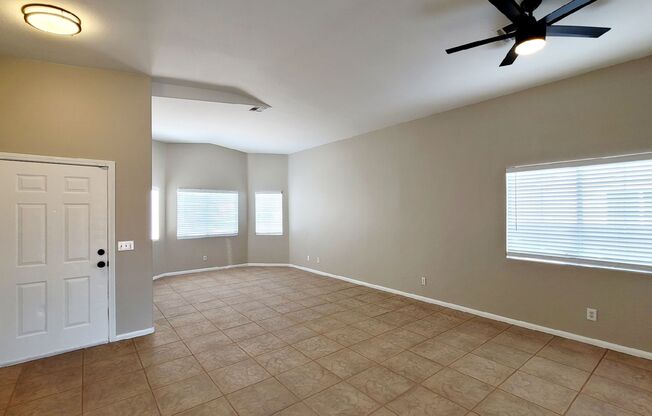 319 Mulberry Glen Dr NLV- 3 bedrooms , 2.0 bathrooms , 1459 SQFT