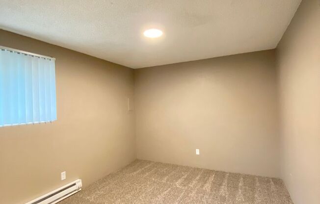 2 beds, 1 bath, 830 sqft, $1,250, Unit C-208