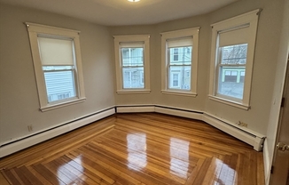 3 beds, 1 bath, 1,176 sqft, $3,000, Unit 2