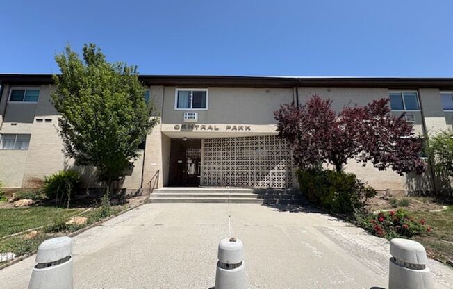 1 Bedroom / 1 Bath in South Salt Lake!
