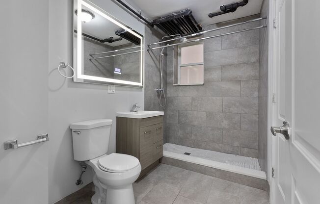 2 beds, 1 bath, 569 sqft, $2,200, Unit 6110-G