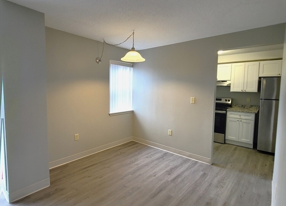48 PENINSULA PL