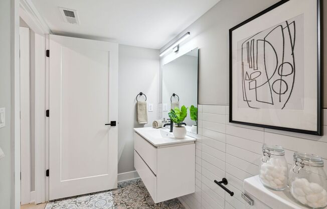 1 bed, 1 bath, 630 sqft, $1,575, Unit 211