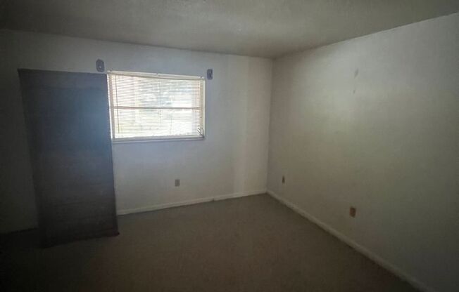 2 beds, 1 bath, $1,495