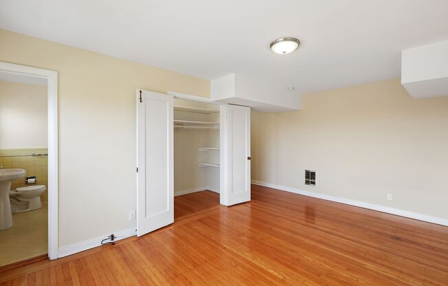 87-93 Lupine Avenue (463r)