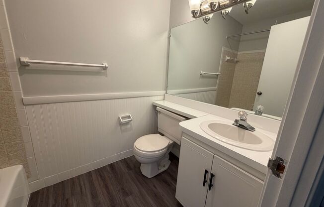 2 beds, 2 baths, 1,150 sqft, $2,050, Unit 65-B16