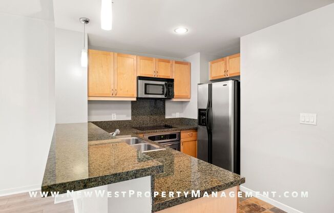 Studio, 1 bath, $1,975, Unit #823