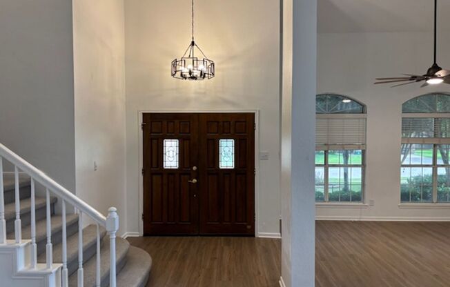 562 Mercer