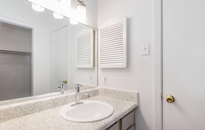 3 beds, 2 baths, 1,362 sqft, $1,381