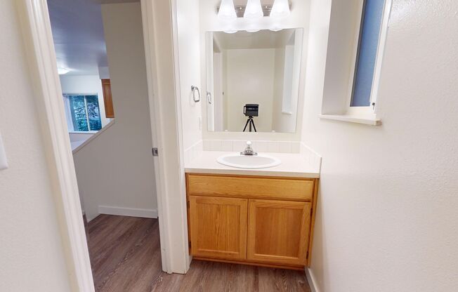 2 beds, 1.5 baths, 1,000 sqft, $1,695, Unit IG 3022