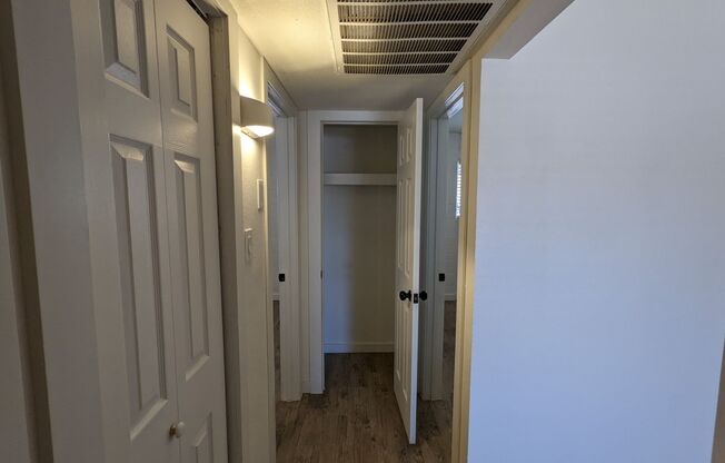 2 beds, 1.5 baths, 900 sqft, $1,250, Unit 25